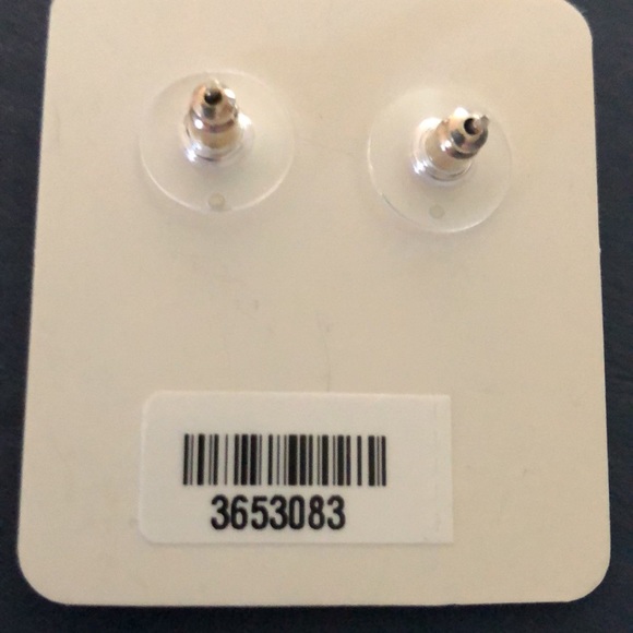 Woman’s turquoise earrings - Picture 2 of 3